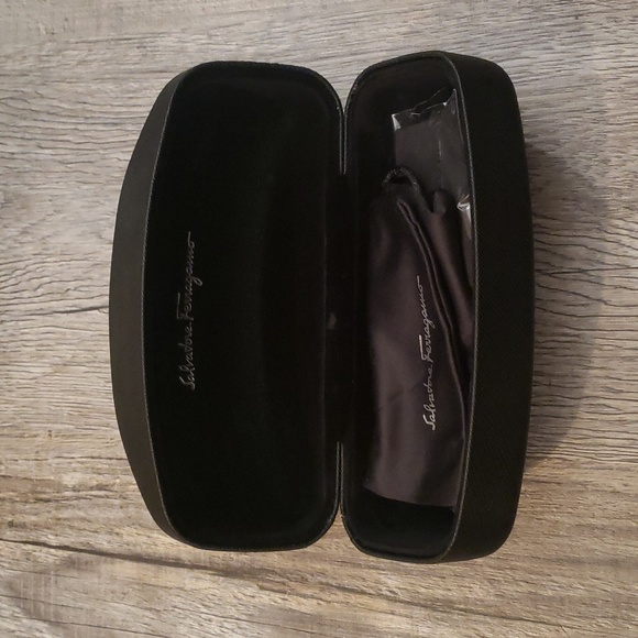 Salvatore Ferragamo Square Sunglasses in Black main image 11